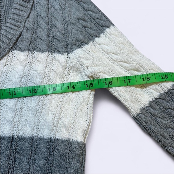 Arizona grey & white v neck sweater - Picture 4 of 6